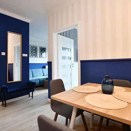 Apartment Nadmorskie Tarasy Z Basenami - Navigator