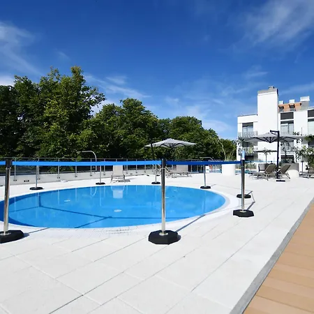 Nadmorskie Tarasy Z Basenami - Navigator Appartement Kołobrzeg