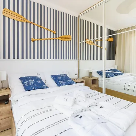 Nadmorskie Tarasy Z Basenami - Navigator Apartamento