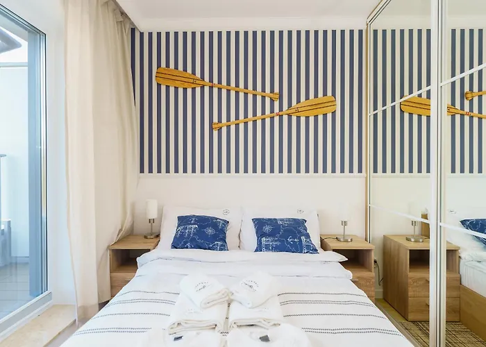 Nadmorskie Tarasy Z Basenami - Navigator